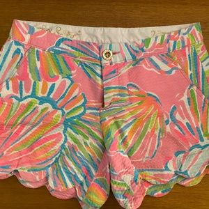Lilly Pulitzer Buttercup Short - Size 2